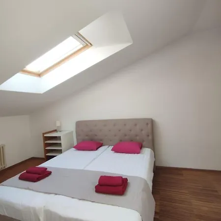 Grand Attic Penthouse Apartman *